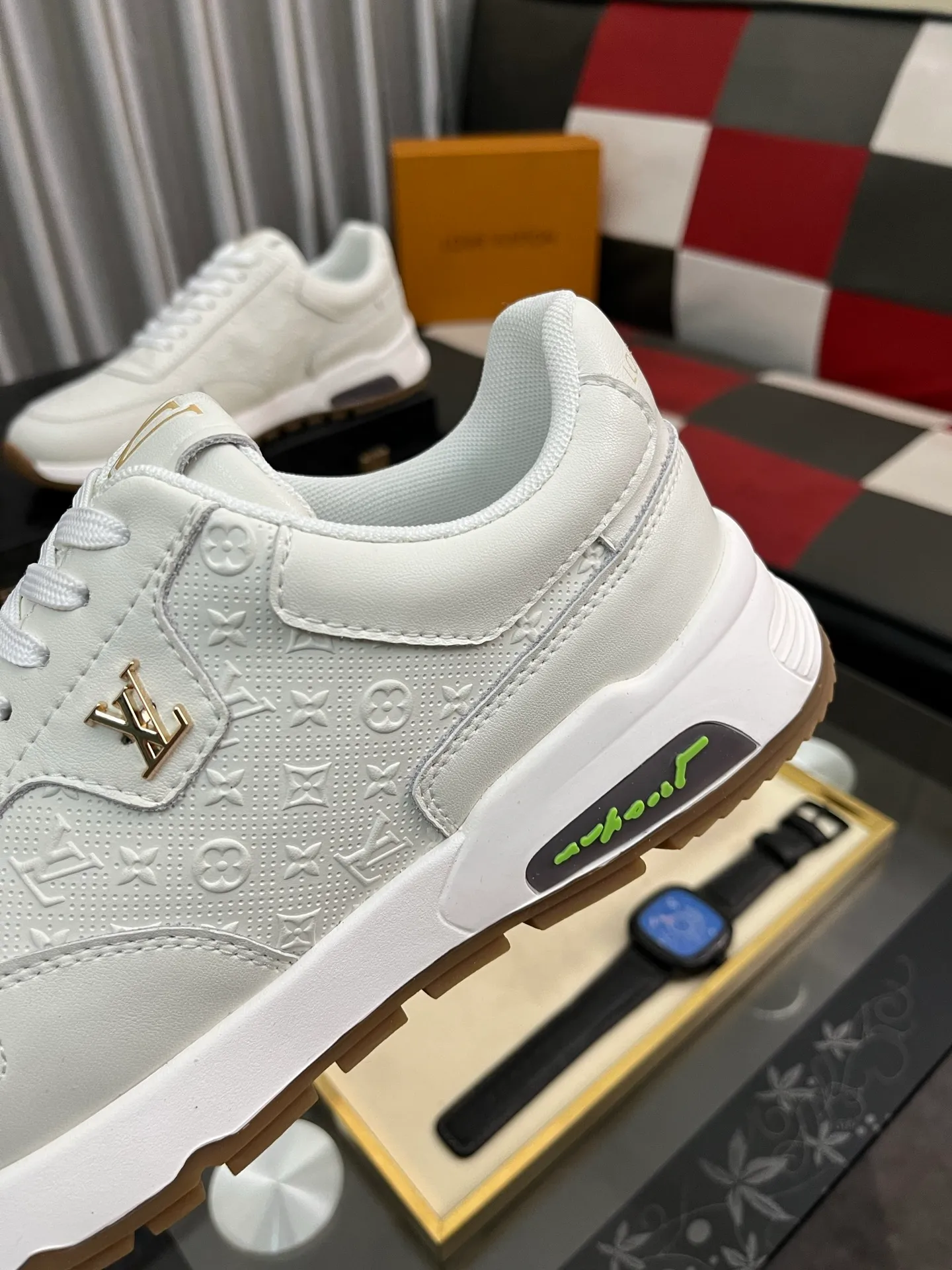 Men's shoes 💰458⌚️⌚️[Louis Vuitton LV] Dad shoes are popular casual sports shoes with outsole, breathable and comfortable, easy to walk, trendy men's versatile fly woven epoxy with ➕leather lining➕Gucci's popular original outsole, sports and running style, super comfortable. Size 38-442️⃣Colors available